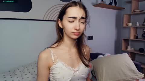 Polly online show from 10/04/25, 06:44