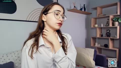 Polly online show from 10/10/25, 07:18