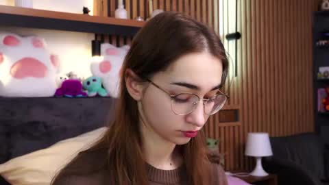 Polly online show from 02/13/26, 07:48