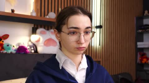 Polly online show from 02/26/26, 07:40