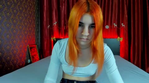 Snapshot of polly_love_ chatting on 01/03/25, 01:03 Polly online show from 01/03/25, 01:03