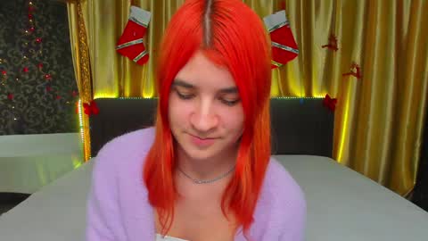Snapshot of polly_love_ chatting on 01/11/25, 04:57 Polly online show from 01/11/25, 04:57