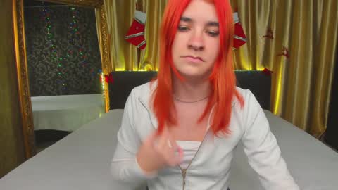 Snapshot of polly_love_ chatting on 01/14/25, 10:27 Polly online show from 01/14/25, 10:27