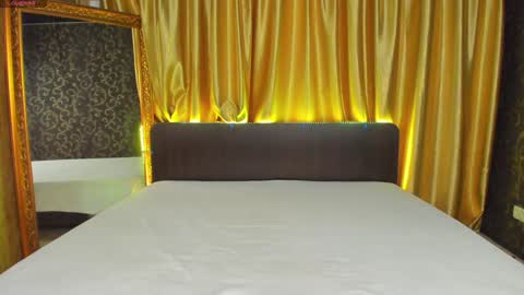 Snapshot of polly_love_ chatting on 01/28/25, 10:12 Polly online show from 01/28/25, 10:12