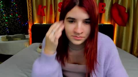 Snapshot of polly_love_ chatting on 02/13/25, 05:01 Polly online show from 02/13/25, 05:01
