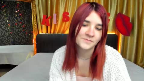 Snapshot of polly_love_ chatting on 02/14/25, 10:38 Polly online show from 02/14/25, 10:38