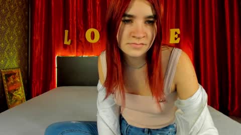 Snapshot of polly_love_ chatting on 02/17/25, 10:40 Polly online show from 02/17/25, 10:40