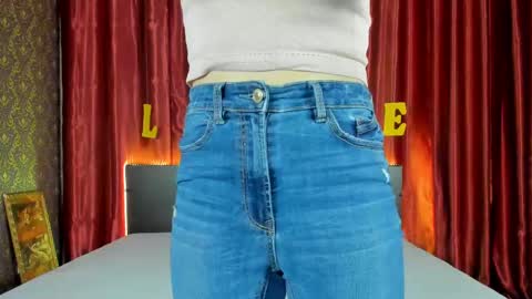 Snapshot of polly_love_ chatting on 02/21/25, 08:40 Polly online show from 02/21/25, 08:40