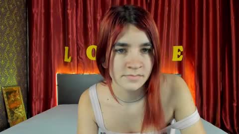 Snapshot of polly_love_ chatting on 02/21/25, 11:44 Polly online show from 02/21/25, 11:44