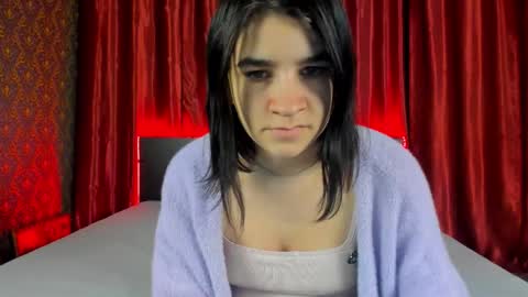 Snapshot of polly_love_ chatting on 09/29/25, 06:07 Polly online show from 09/29/25, 06:07