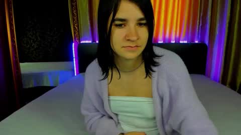 Snapshot of polly_love_ chatting on 10/14/25, 12:06 Polly online show from 10/14/25, 12:06