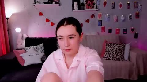 Polly online show from 06/10/26, 09:19