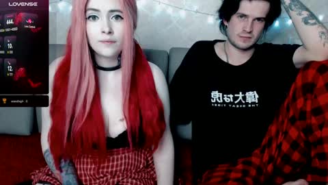 Snapshot of polly_wow chatting on 01/16/25, 01:37 Polly online show from 01/16/25, 01:37