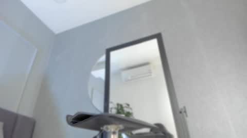 POLLY online show from 09/30/25, 10:42