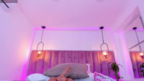 POLLY online show from 03/31/26, 10:15