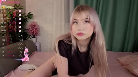 Anna online show from 10/03/25, 04:37