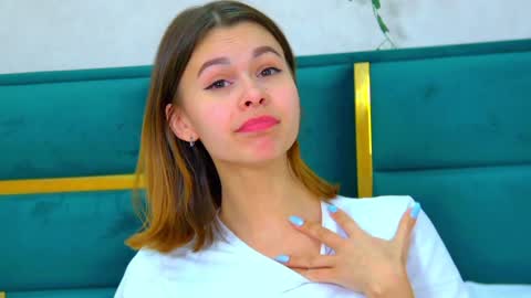 Polly online show from 01/13/25, 09:31