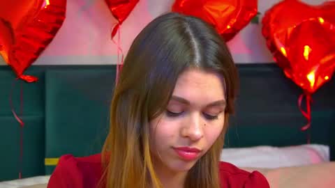 Polly online show from 02/15/25, 02:04