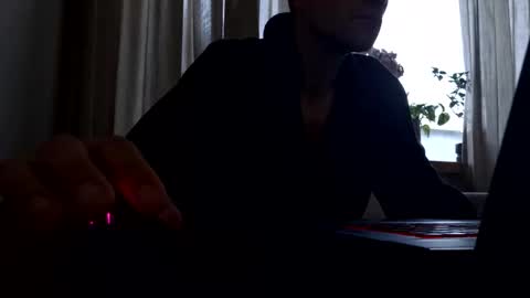 polsenos online show from 11/20/25, 07:41