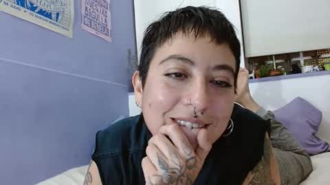 Snapshot of poly_mer chatting on 01/01/25, 03:45 Poly online show from 01/01/25, 03:45