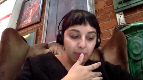 polymamii online show from 02/02/26, 07:56