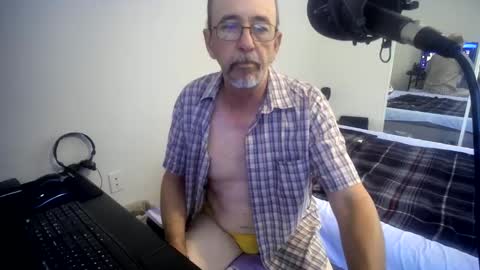 Snapshot of ponchitodenver chatting on 10/15/25, 07:47 Ponchitodenver online show from 10/15/25, 07:47