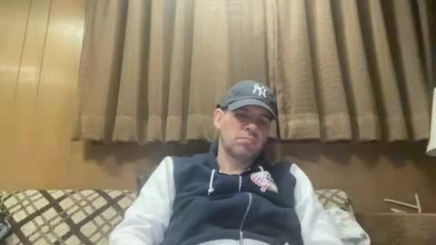 Snapshot of ponchynyc chatting on 10/02/25, 04:19 PONCH online show from 10/02/25, 04:19