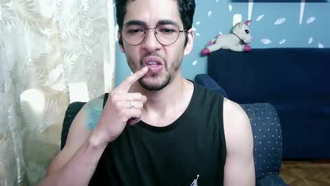 Snapshot of ponzothc chatting on 11/04/25, 07:57 ponzothc online show from 11/04/25, 07:57