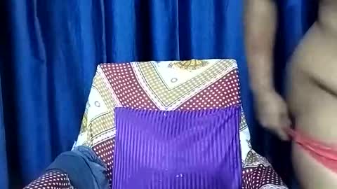 Snapshot of poojalady chatting on 10/16/25, 03:35 poojalady online show from 10/16/25, 03:35