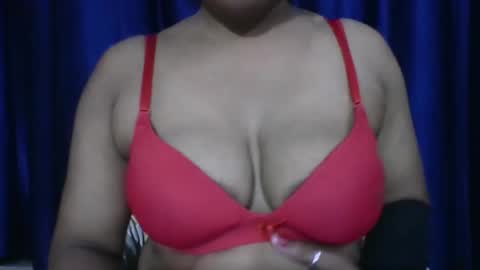 poojalady online show from 07/24/26, 04:54