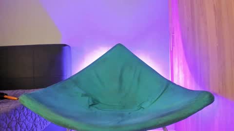 johnatan online show from 12/11/24, 02:30