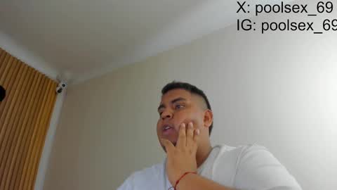 Snapshot of poolsexx_69 chatting on 09/10/25, 08:20 poolsexx_69 online show from 09/10/25, 08:20