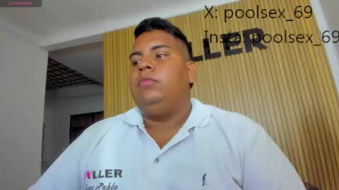 Snapshot of poolsexx_69 chatting on 10/21/25, 12:44 poolsexx_69 online show from 10/21/25, 12:44