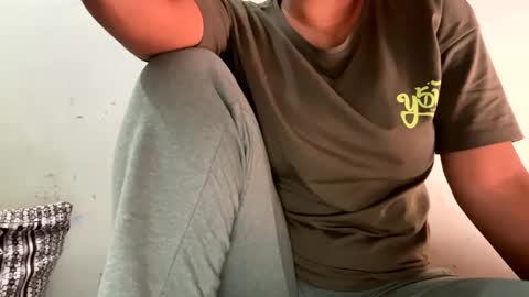 Snapshot of poonam_20 chatting on 03/10/25, 11:10 poonam_20 online show from 03/10/25, 11:10