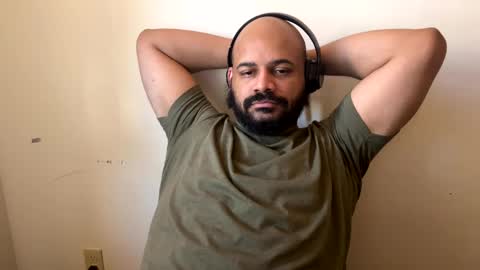 Snapshot of popfizzt chatting on 03/12/25, 12:47 popfizzt online show from 03/12/25, 12:47