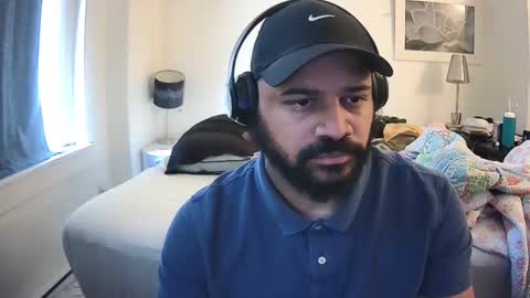 Snapshot of popfizzt chatting on 10/22/25, 04:40 popfizzt online show from 10/22/25, 04:40