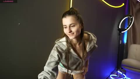 Snapshot of popityan chatting on 10/06/25, 08:12 Louise see you on December 1 at 2200 UTC3 online show from 10/06/25, 08:12