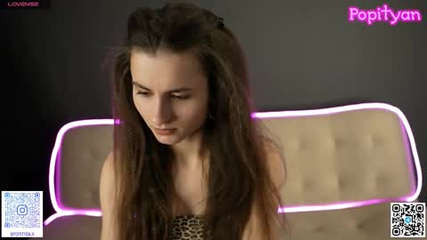Snapshot of popityan chatting on 10/14/25, 06:25 Louise see you on December 1 at 2200 UTC3 online show from 10/14/25, 06:25