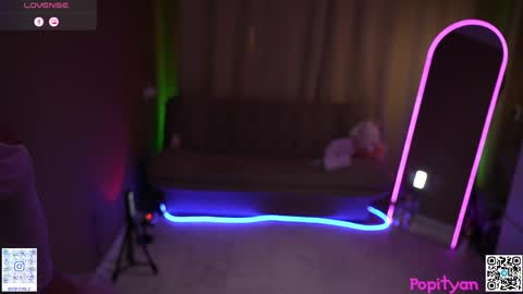 Louise  see you on December 1  at 2200 UTC3 online show from 04/11/26, 09:24