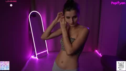 Louise  see you on December 1  at 2200 UTC3 online show from 07/08/26, 04:06