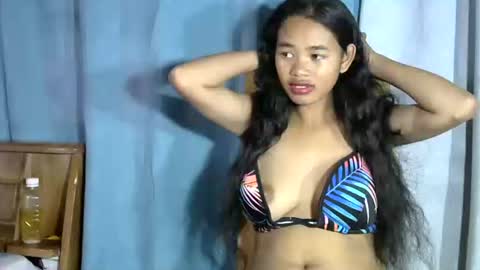 Snapshot of poppy_kelley chatting on 03/28/26, 04:34 Lilly online show from 03/28/26, 04:34