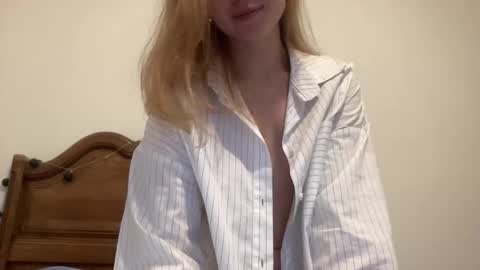 poppysweety422 online show from 10/09/25, 04:38