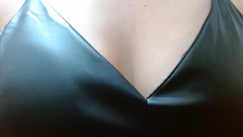 porcelainlux online show from 11/14/25, 07:12