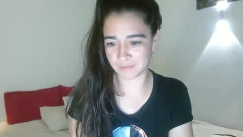 Snapshot of porcelainlux chatting on 06/10/26, 02:01 porcelainlux online show from 06/10/26, 02:01