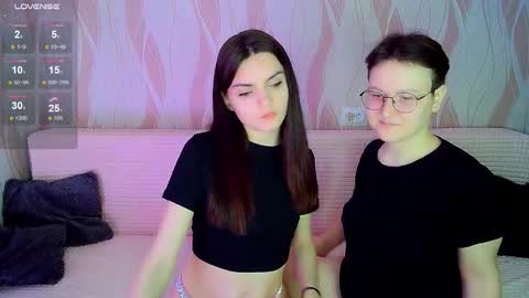 Ana and Tati online show from 10/20/25, 07:36