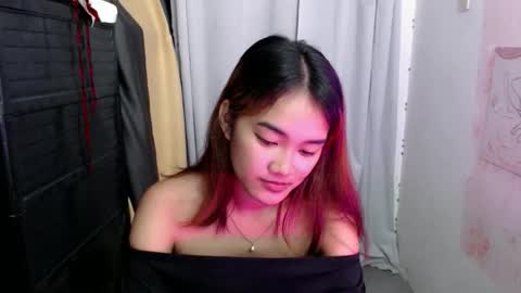 pornstar_kia online show from 04/27/26, 03:32