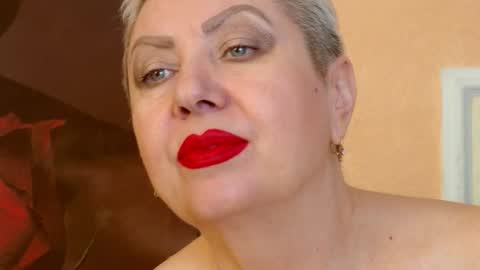 Snapshot of posh_lady chatting on 09/16/25, 08:54 LADY POSH online show from 09/16/25, 08:54