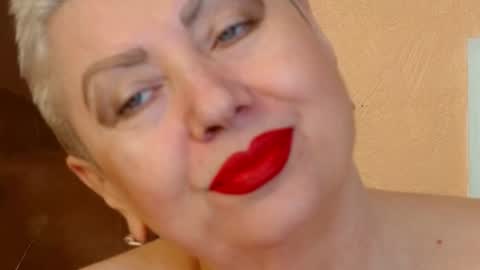 Snapshot of posh_lady chatting on 10/14/25, 09:04 LADY POSH online show from 10/14/25, 09:04