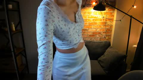 Nancy online show from 04/01/26, 12:17