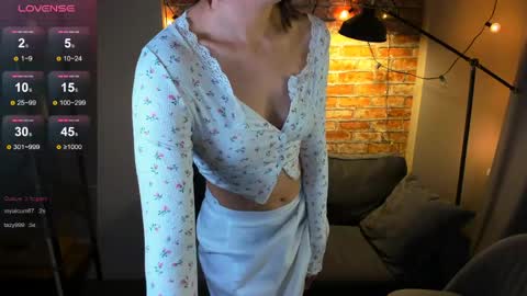 Nancy online show from 04/12/26, 04:23